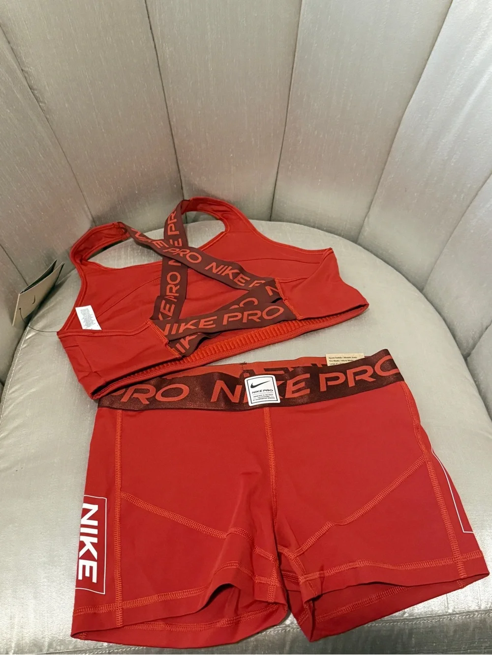 Nike Pro Matching Set Cross Back Sports Bra & 3” Shorts NWT Rare Medium/Large